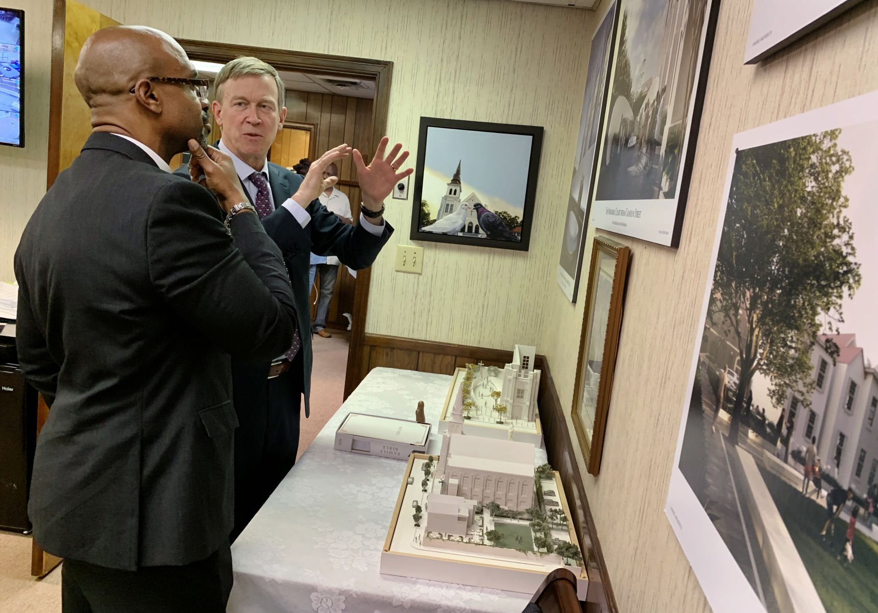 emanuel-hickenlooper-IMG_3225.jpg